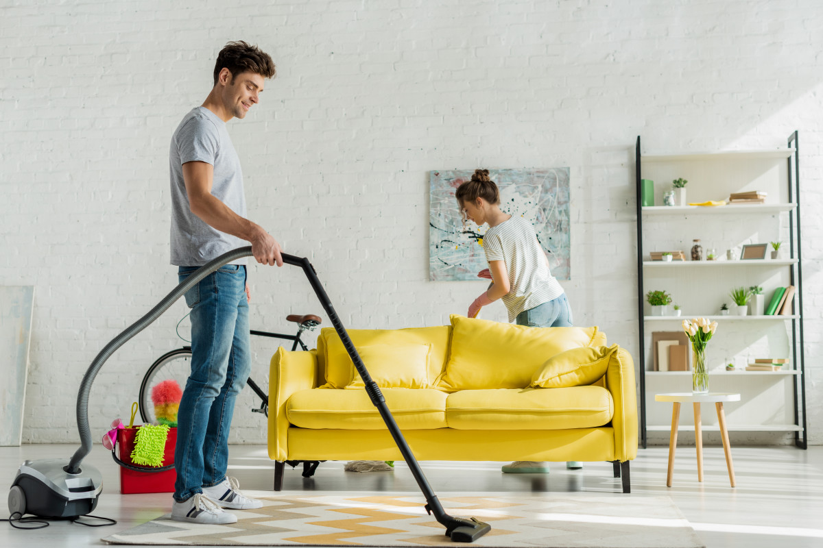 İnciraltı Bayan Temizlikçi